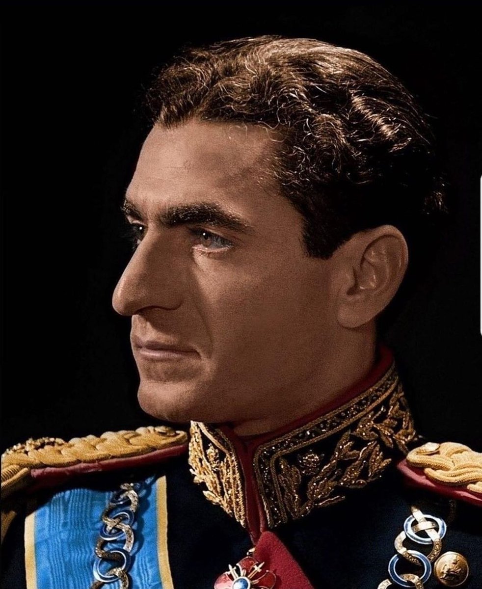 Ирана мохаммед реза пехлеви. Шах ирана пехлеви. Иранский шах пехлеви. Принц реза пехлеви. Шах ирана пехлеви.