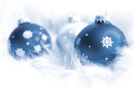 VlakglasRecycle's tweet photo. Op de feestdagen (25/26 december, 1 januari) is er geen container of kooiaaptransport. 
Ons kantoor is 24 en 31 december gesloten. 
Gebruik voor de wissels/afvoeren MijnVRN. 
Een plaatsing kunt u aanvragen via onze website.
Wij wensen u fijne feestdagen en een gezond 2022! https://t.co/edbgZRogsl