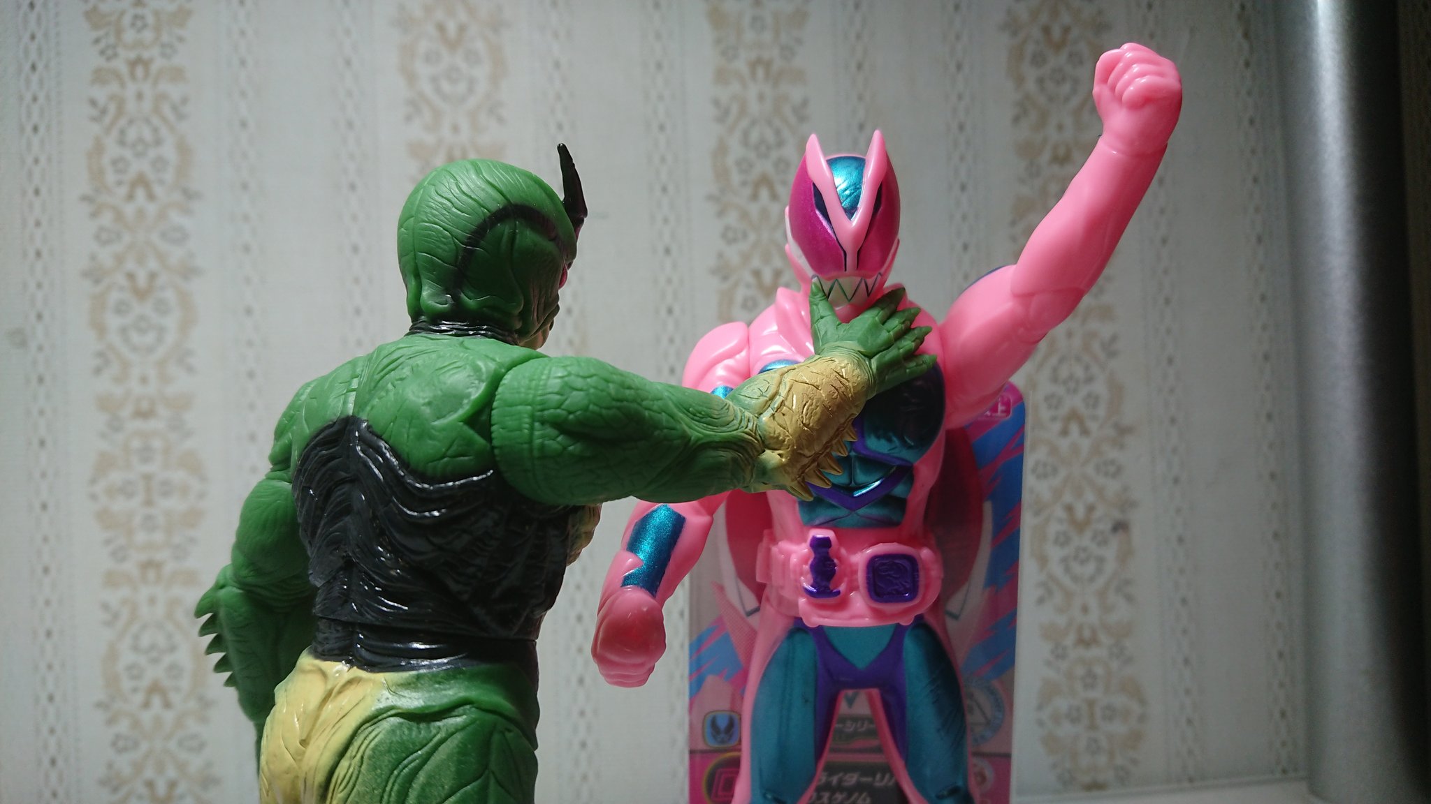 ファイヤーギラス в X: „ライダーヒーローシリーズEX 真仮面 ファイヤーギラス в X: „ライダーヒーローシリーズEX 真仮面