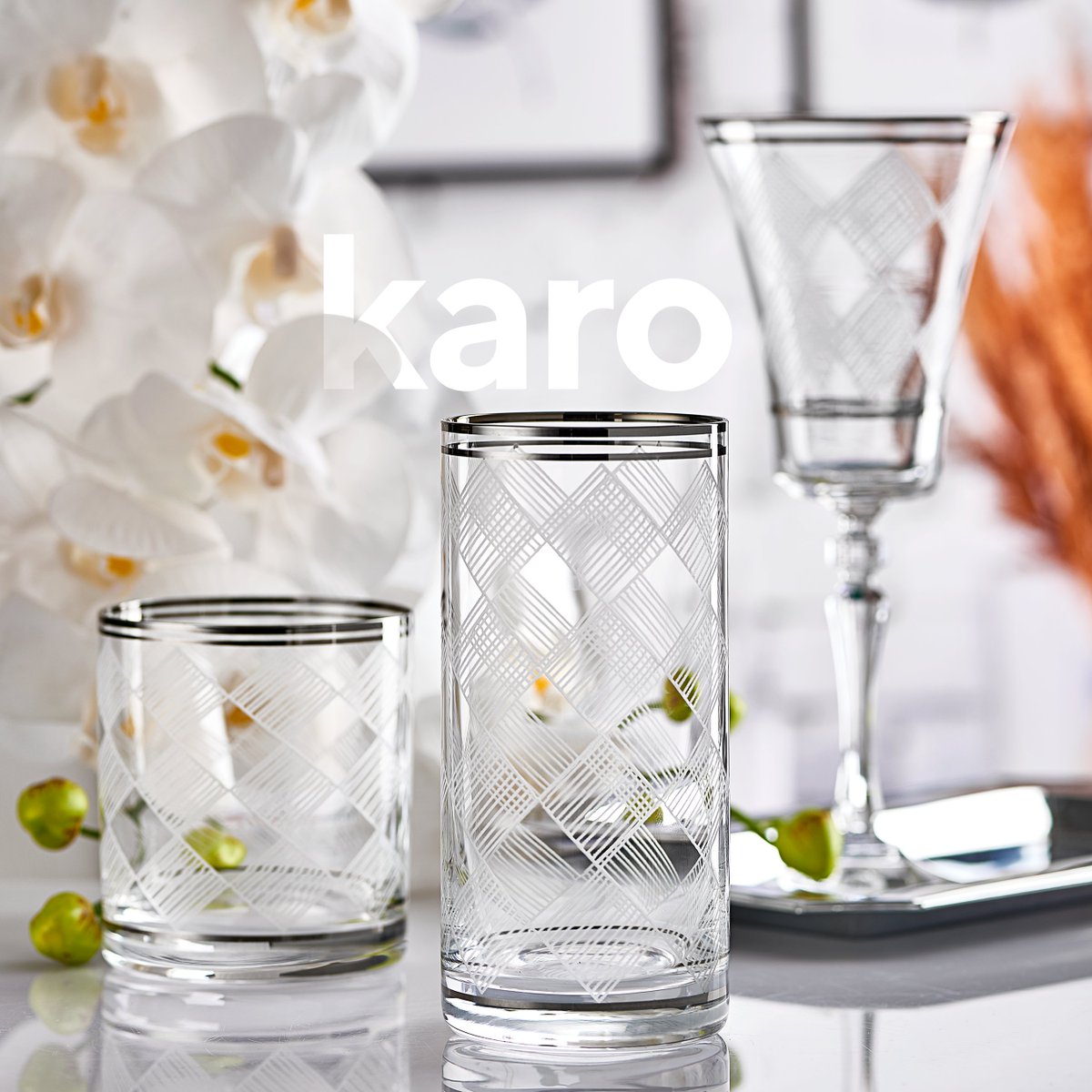 İsmini deseninden alan Karo’yu, genel tüm sofralarda yemek takımlarınız ile tamamlayabilir, sofralarınıza karşı konulmaz bir güzellik katabilirsiniz.

#eviniyihali #decorium #yaşam #life #gild #handmade