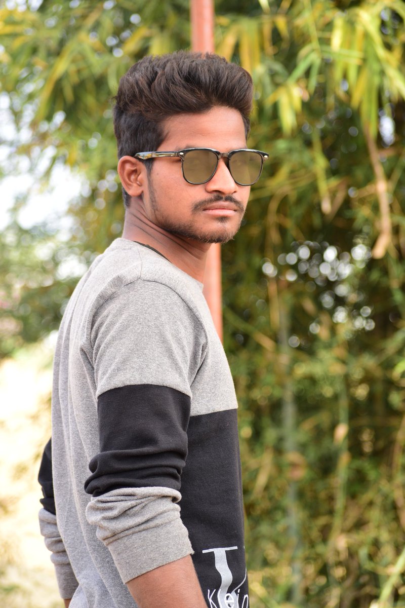 VBudawar's tweet photo. Single boy https://t.co/exsQb9nfqF