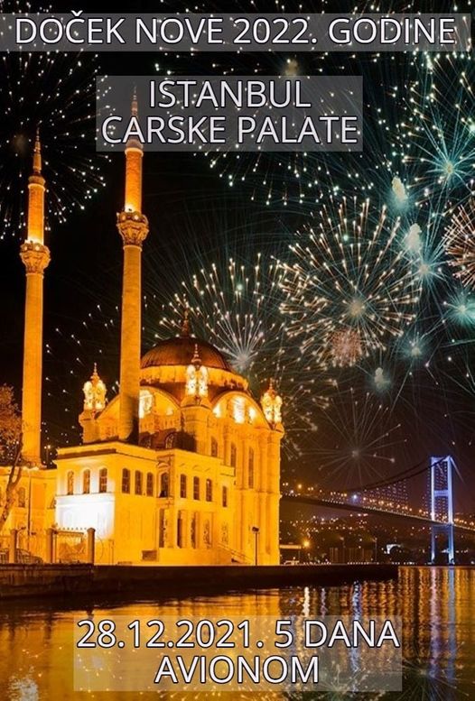 firstminute1's tweet photo. #Travel #Istanbul #NewYear #SANTA https://t.co/AhlHN3xszB