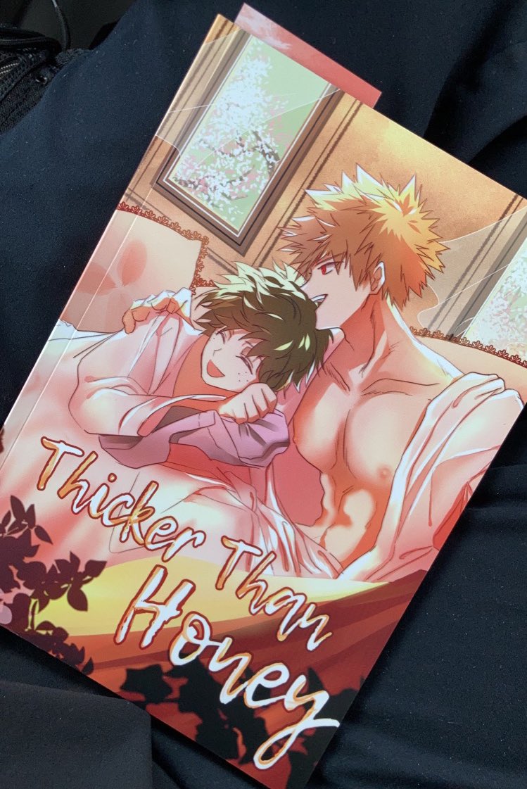 I got my zine in the mail from <a href="/thickhoneyzine/">Thicker Than Honey Zine 🔞 COMPLETE!</a>! the quality is SO GOOD i’m so impressed ✨w✨)