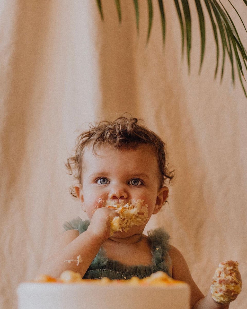 justjess_5's tweet photo. Did I go all out and pay for a photo shoot of Rorie for her first birthday? Sure did. Do I regret it? Not for a damn second. https://t.co/ropV7RSJ38