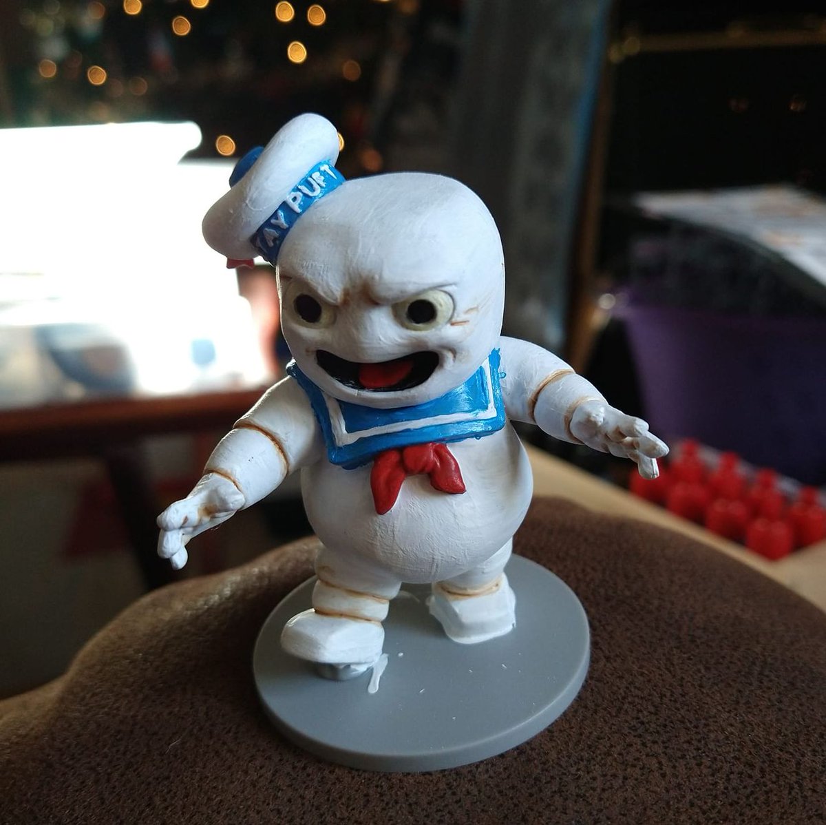 Who's up for s'mores? 🔥 

This sweet mega-boss was painted up by Jake Barnhart! 😍 

#ghostbusters #boardgames #miniatures