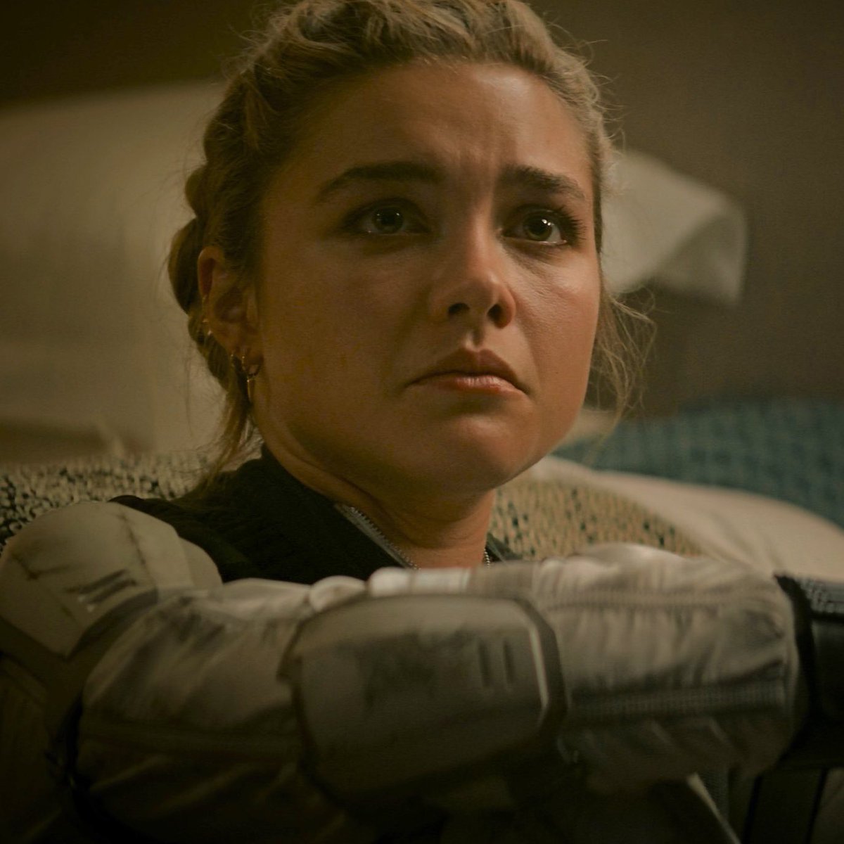 bestofpugh's tweet photo. new hawkeye                        it’s the
    episode                                last
   tomorrow                           episode https://t.co/TQGcNlCeXu