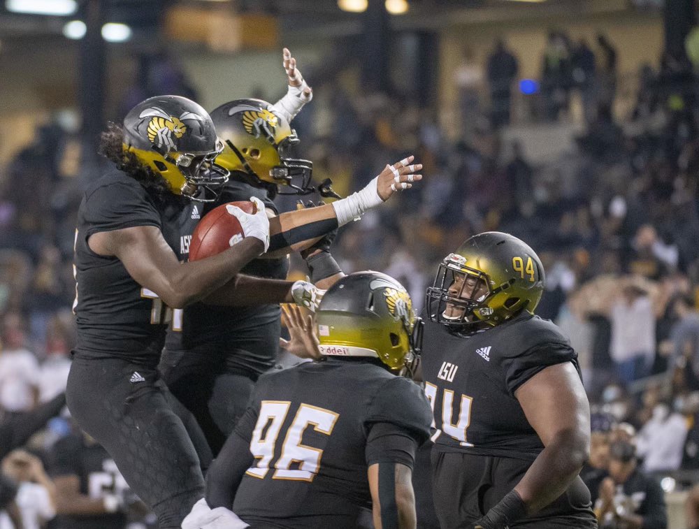 After a great talk with <a href="/CoachBam98/">Bam Richards</a> I’m blessed to receive an offer from Alabama state university <a href="/erob50/">Coach Eddie Robinson Jr.</a>