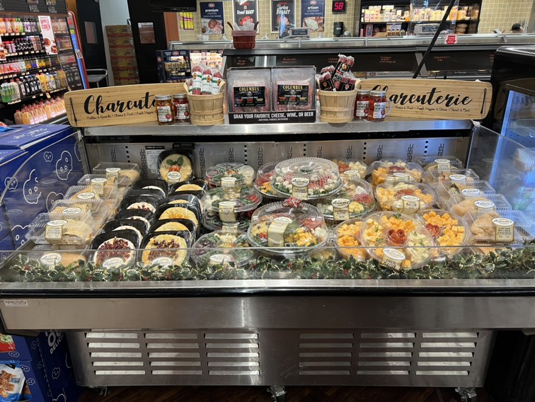 AdamsMarkets's tweet photo. Holy Charcutes!
Make it easy to get cheesy this weekend with our yummy charcuterie sets like this one in #MilfordCT. 🧀 
#BakedBrie #AntiPast #Charcute #HolidayApps https://t.co/BExjLEiRya