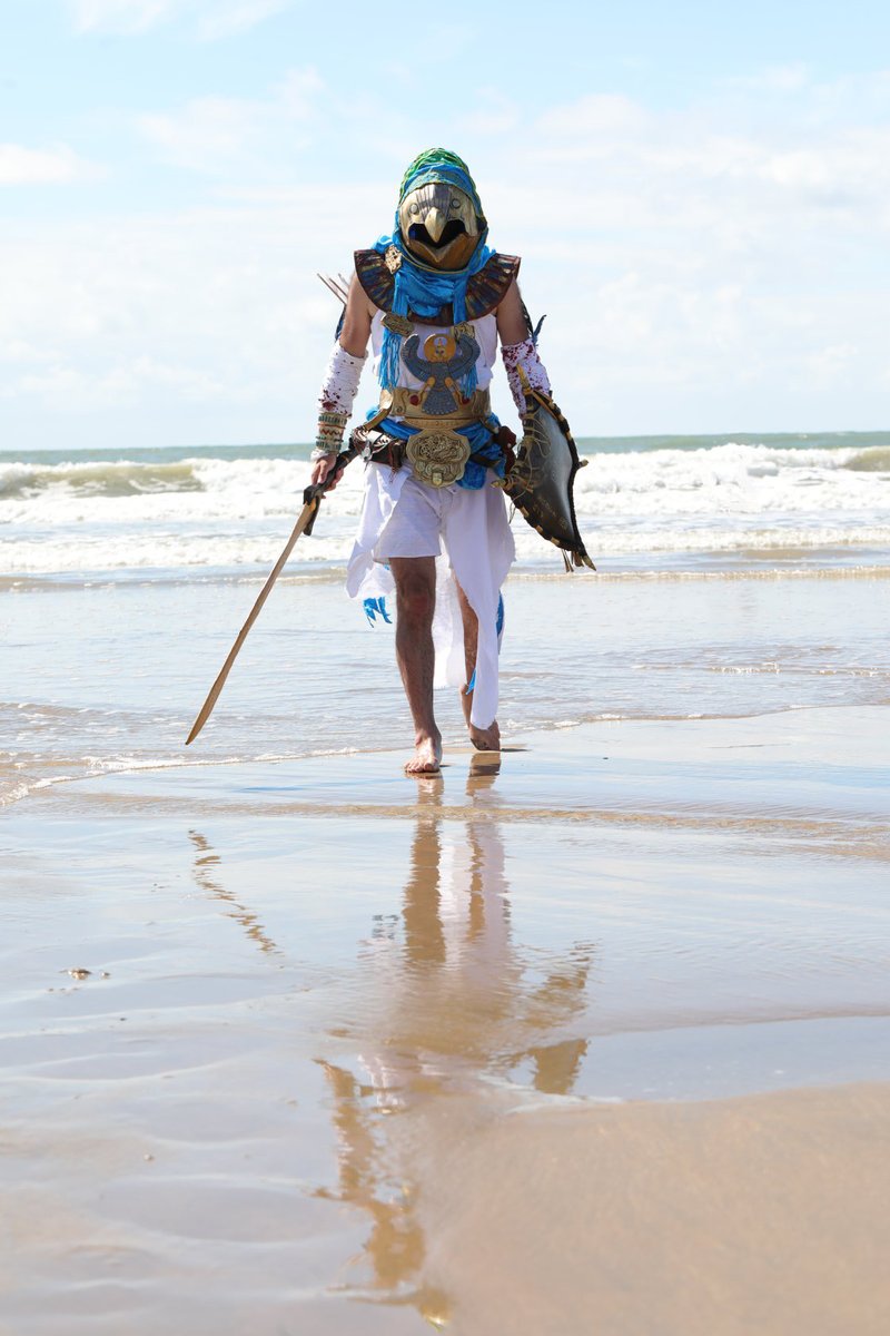 MickaTaef's tweet photo. C'est l'Assassin's Creed Day?
Et le solstice d'hiver?
Autant sortir le cosplay de Bayek de Siwa en tenue d'Horus et apporter de la chaleur d'été!
Photographe : MeoumChala
#ACDay #Ubisoft #ACOrigins #BayekofSiwa https://t.co/7amwt7c5jb