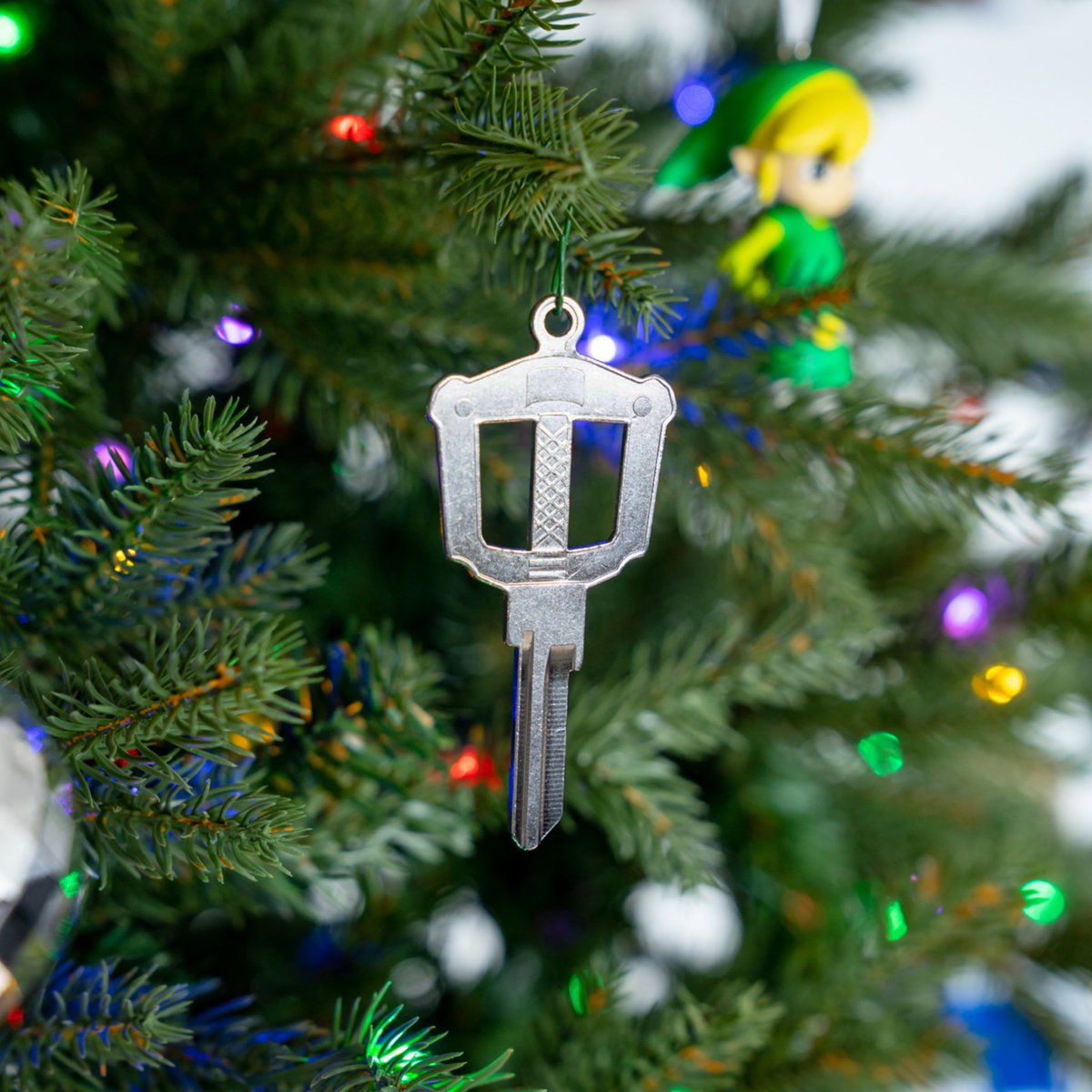 HerosArmory's tweet photo. Not sure about you guys but for us…it’s beginning to look a lot like Christmas!

Get the Kingdom Key House Key > https://t.co/UV0k52Xz8D

#herosarmory #heroesarmory #christmas #kingdomhearts #swordkeys #christmastree #swordkey #kingdomkey #kingdomheartskey https://t.co/ZdNYKUj0CO