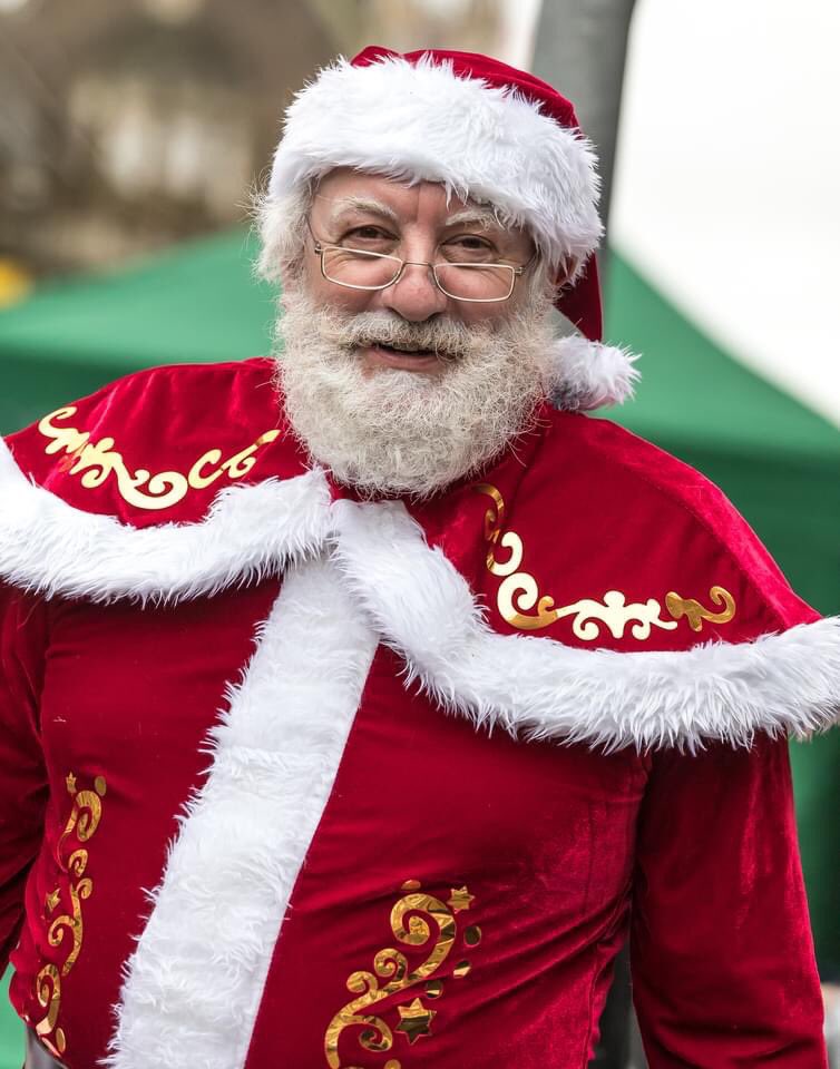 We have expressions of interest for 70% of the indoor Christmas Fair tables &amp; 50% of the street stall pitches for 2022 already. Don’t miss out register now for Cracker Day Sun 11 Dec 2022 at DorchesterCracker.com 
<a href="/keep1063/">KeeP 106</a> <a href="/GHR_Dorset/">Greatest Hits Radio Dorset News</a> <a href="/Dorsetecho/">Dorset Echo</a> <a href="/DorchesterTown/">Dorchester, Dorset</a> <a href="/DorchesterCFB/">Dorchester Chamber</a>