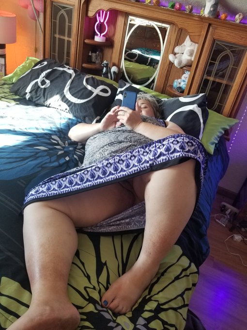 Just chatting with a guy I met on #xhamster   Could it be you?  #bbw #bbwmature #sexy #bodypositive #maturecouple<a href="/tag/xhamster"class="tags">#xhamster</a><a href="/tag/sexy"class="tags"><span>#sexy</span></a><a href="/tag/bbw"class="tags"><span>#bbw</span></a><a href="/tag/bodypositive"class="tags"><span>#bodypositive</span></a><a href="/tag/adultwork"class="tags"><span>#adultwork</span></a><a href="/tag/bbwcurves"class="tags"><span>#bbwcurves</span></a>