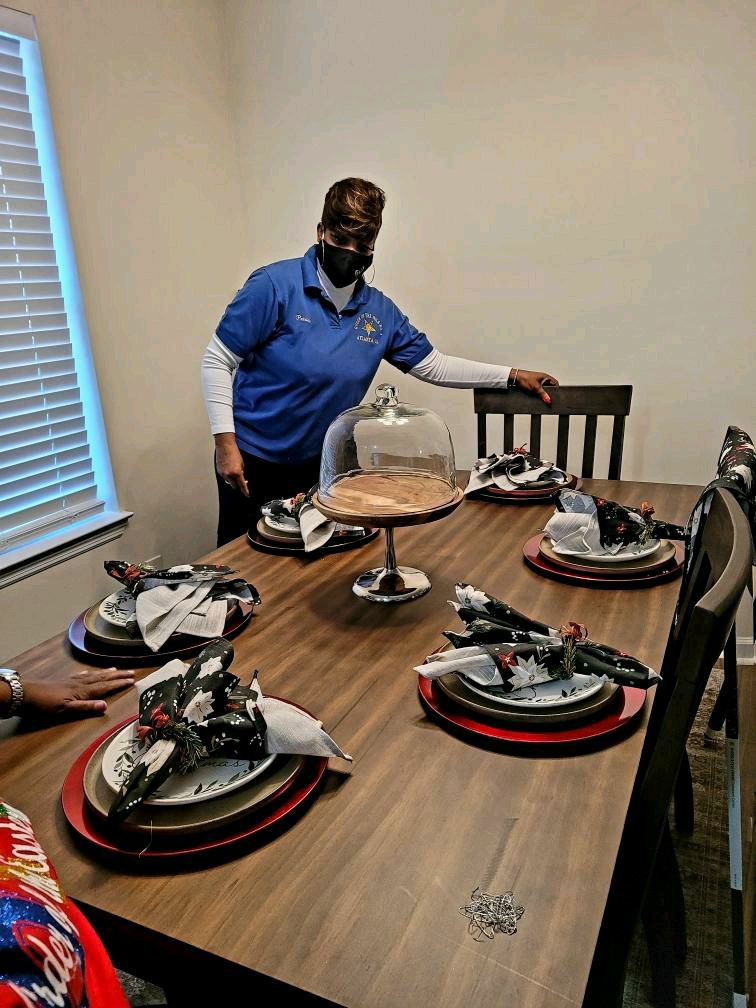 Hadassah_ChpNo4's tweet photo. Hadassah No. 4 and Queens of the Nile No. 3 participated in staging the 198th home with Warrick Dunn Charities. The home was completed by Habitat for Humanity and all furnishings were from Warrick Dunn Charities! Hope to see you in January for house 199!! https://t.co/CTikJ5qm7l