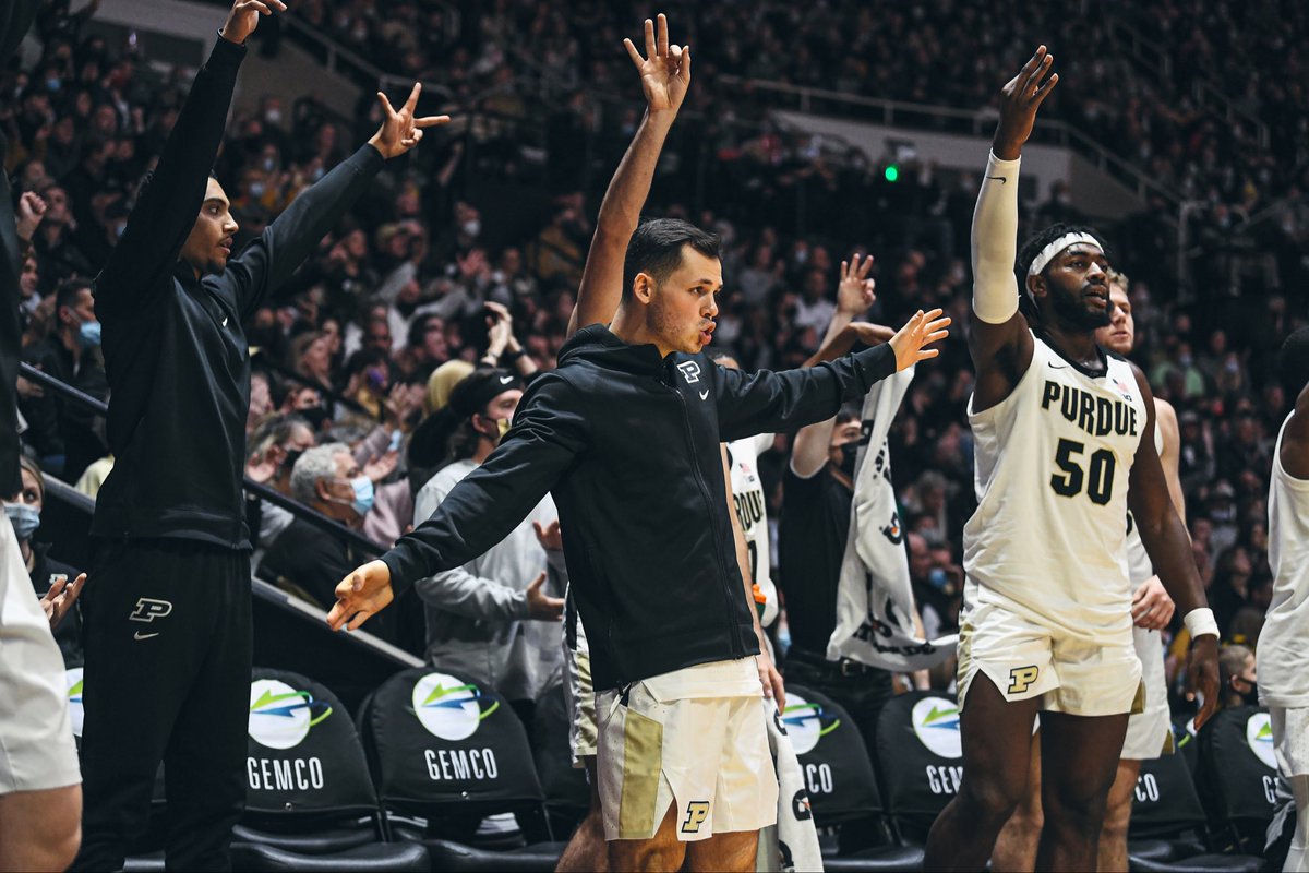 BoilerBall's tweet photo. Posted two wins last night. 

📈: 79-59 on the court. 
💉: After last night players, coaches and support staff are now fully boosted. https://t.co/1IMXkXX5KH