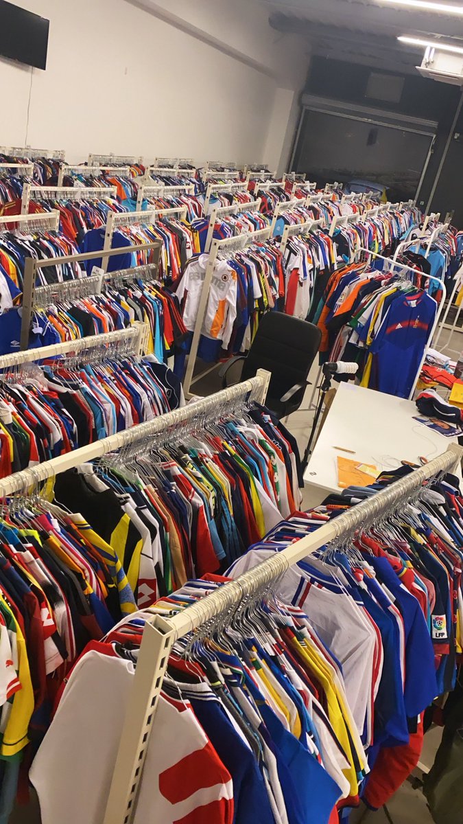 VFArea's tweet photo. Journée record en nombre d’ajouts ! +150 maillots sont rentrés aujourd’hui, trouvables directement ici : https://t.co/JGOIiwrSIl https://t.co/uLgxoh87F9