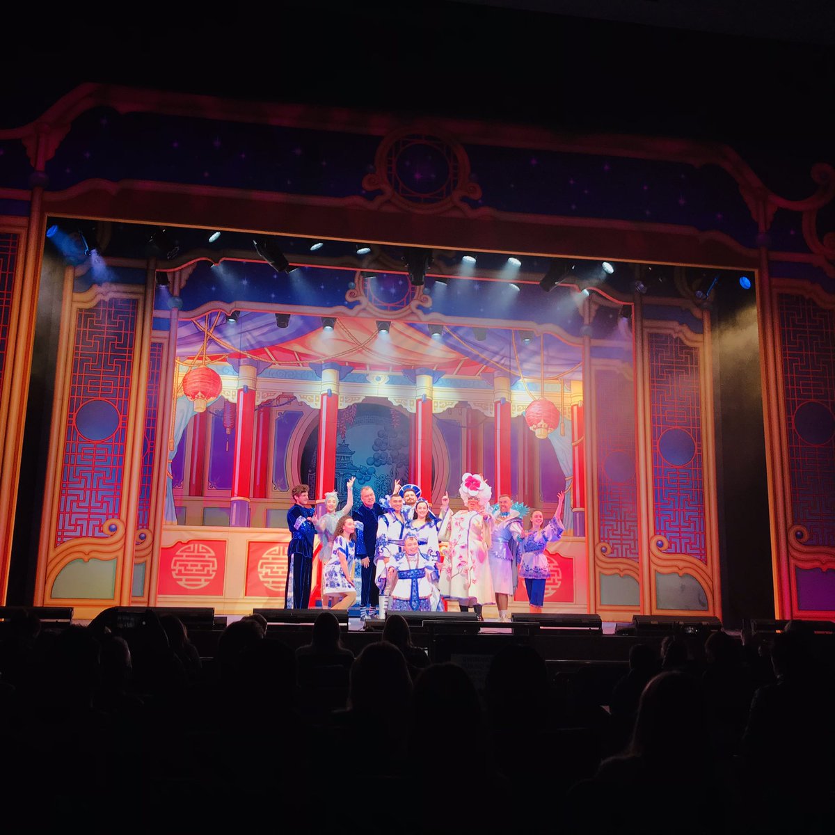 rotheisen's tweet photo. #VCAladdin Our first Panto as a family @VenueCymru_Cym in #llandudno .. Boys (4&7) loved it and I cried with laughter so all in all a fab couple of hours spent ππΌππ» https://t.co/4tsFoTP4ZQ