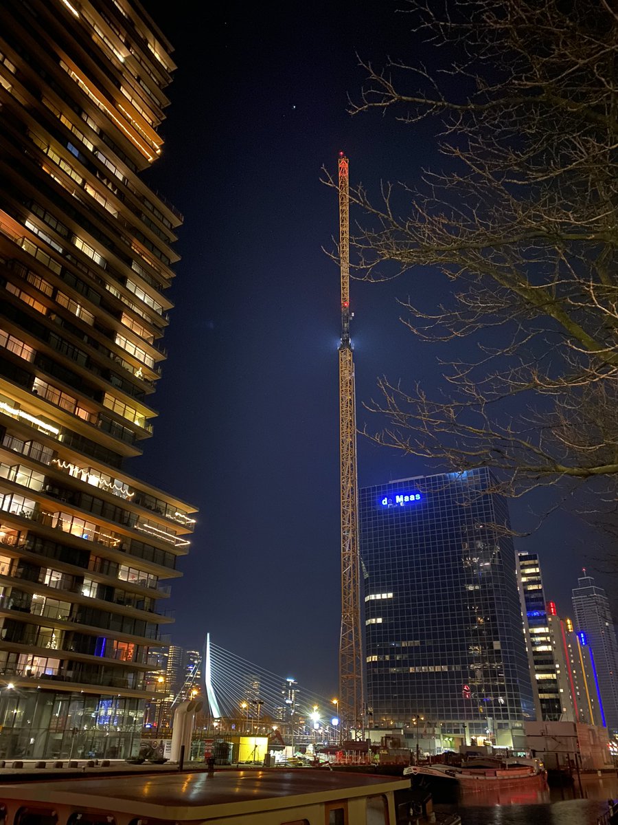 baara_a's tweet photo. Ik dacht altijd dat krijshanen versierd waren ๐คทโโ๏ธ roep ik keihard ๐๐คช
#uitzicht #anitasview #landscapephotography #Rotterdam #rondjeom https://t.co/QLIwFkVEOn