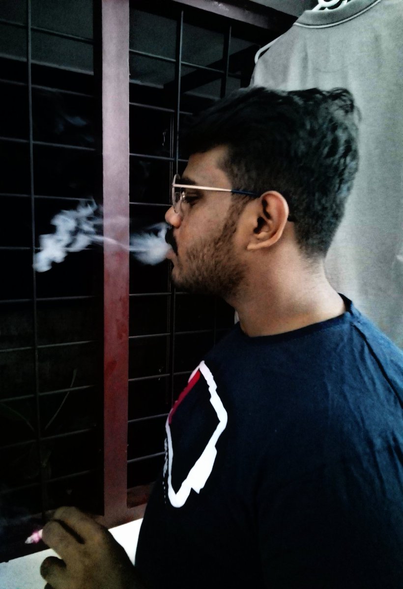 cosmicjenesais's tweet photo. Heaven in oesophagus
Cancer sticks rules this society
#smokers #cigarettes #cancersticks #Nights https://t.co/3WI9jEJIh3