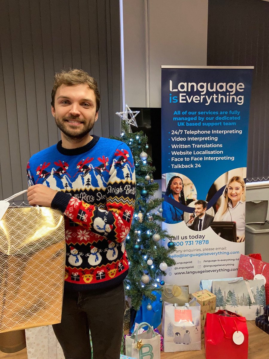 LanguageisE's tweet photo. Dress down December has seen some classic styles emerging! #StyleGurus #XmasCheer #ChristmasClobber πππβοΈβοΈπ π https://t.co/uWbSghbCnX