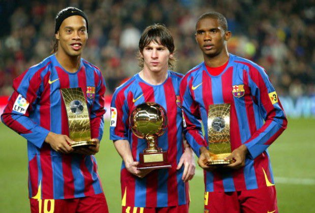SamuelEtoo's tweet photo. 16 years ago 💙 ❤️ What an honour to have shared the podium with my brothers. 

#FIFAWorldPlayerOfTheYear https://t.co/5OGE9vxPIg