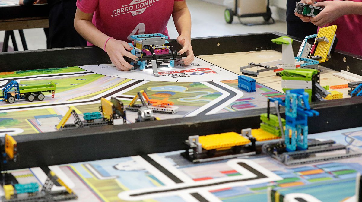 LEGO_Education's tweet photo. We know @firstlegoleague teams are imaginative and resilient. Their work in this year's theme CARGO CONNECT℠ did not disappoint! Students are challenged to explore the future of transportation. Congrats to all who participated, your #STEAM skills are outstanding! #SPIKEprime https://t.co/DFag4K2iVg
