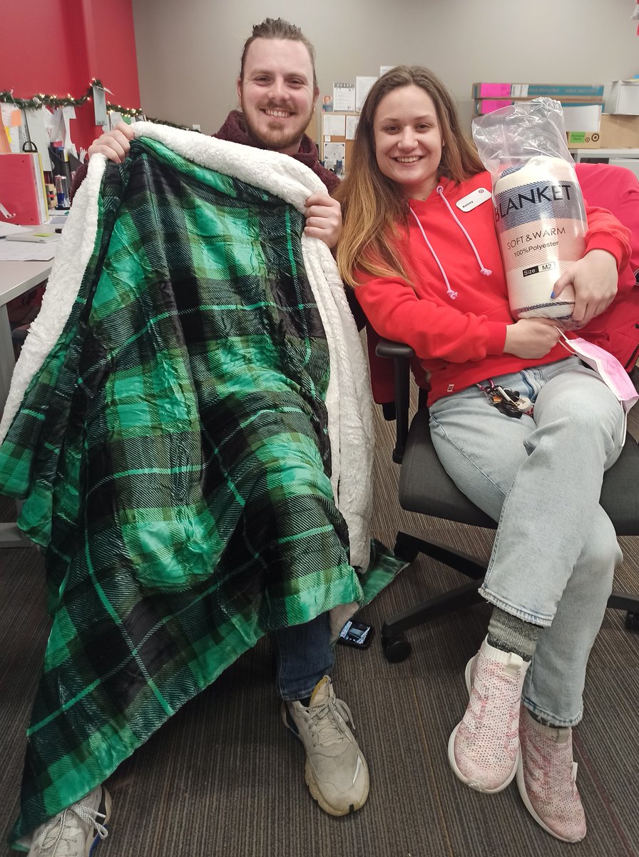 PutsNobody's tweet image. LOVE my squad! Merry Christmas to the best partners a girl could ask for! I love you both beyond words and I am truly blessed to be part of this 120,000% FLAMES partnership! ❤️❤️❤️ @SearcyJes @PhillipstKelsey @courtshellnu @GMB0923 @aleahmarie19 @garmtgt