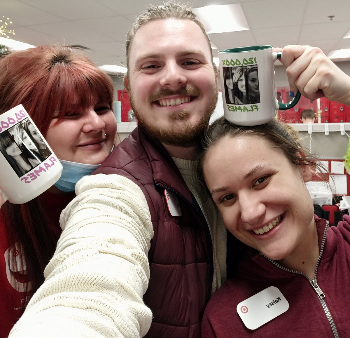 PutsNobody's tweet image. LOVE my squad! Merry Christmas to the best partners a girl could ask for! I love you both beyond words and I am truly blessed to be part of this 120,000% FLAMES partnership! ❤️❤️❤️ @SearcyJes @PhillipstKelsey @courtshellnu @GMB0923 @aleahmarie19 @garmtgt