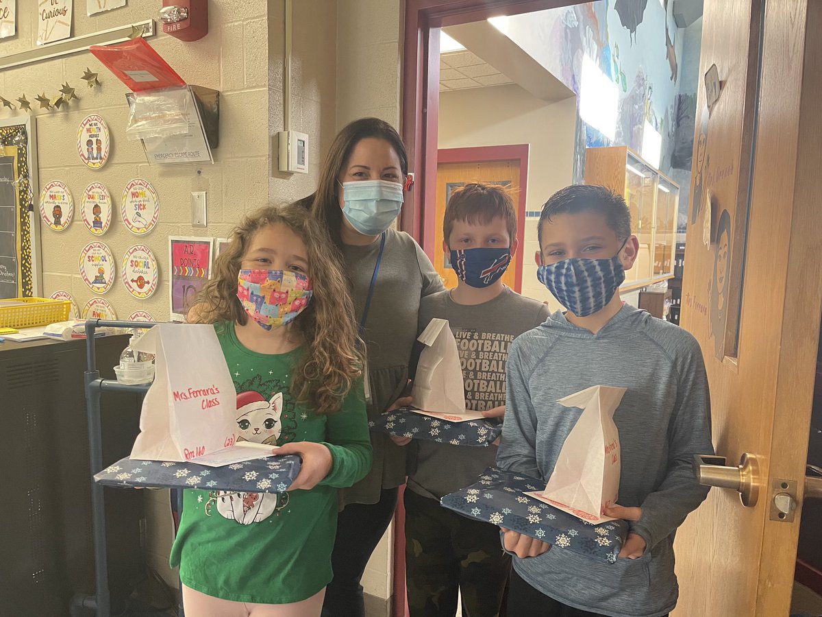 BigTreeReads's tweet image. Student Council members are running a successful school store and delivering books as a holiday surprise to classrooms! @FrontierCSD @BigTreeElem