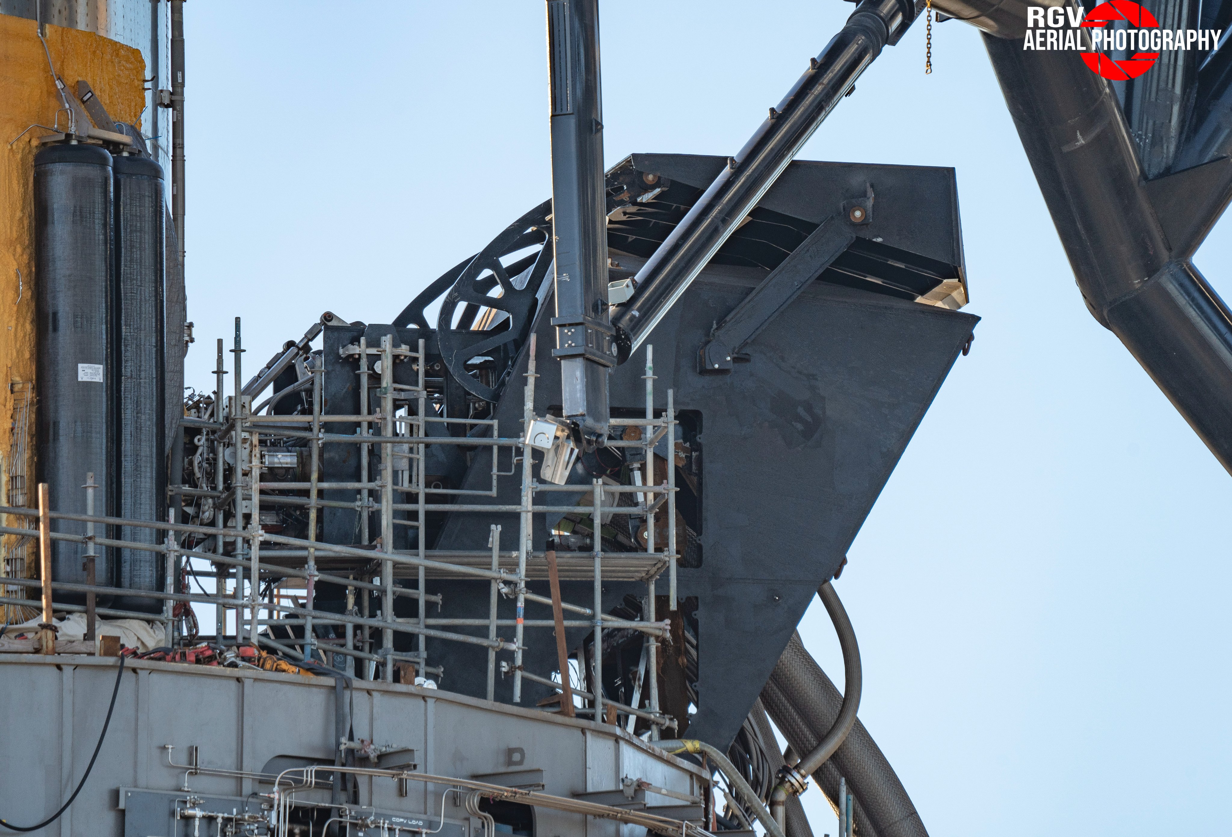 FHJGwkaWUAU9hOy?format=jpg&name=4096x409