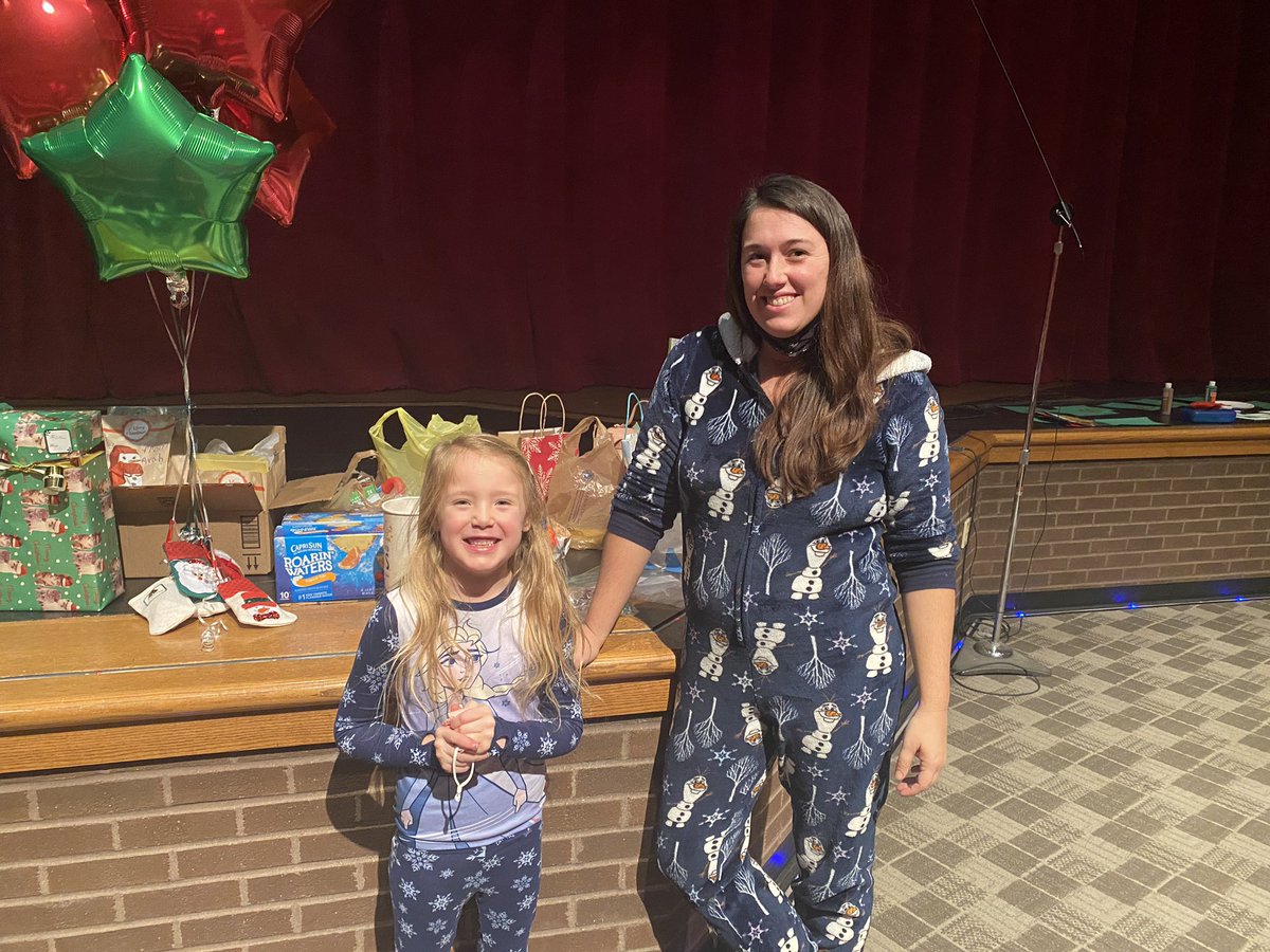 It was nice to see the <a href="/SDOnlineAcademy/">Sunman-Dearborn Online Academy</a> elementary students enjoying their Christmas party. Thank you Emerson for showing me your book report project. #WatchSunmanDearborn