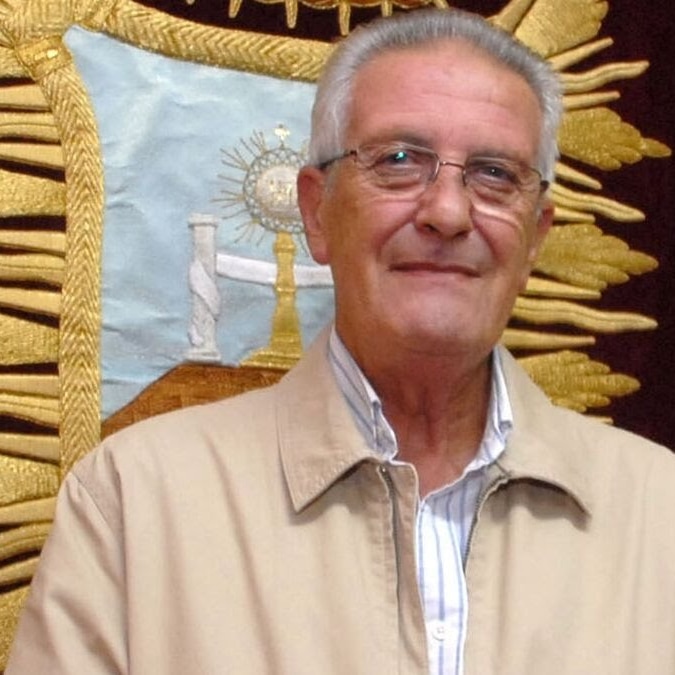 Afligidos1939's tweet photo. Este pasado lunes en el Pleno de Hermanos Mayores se adoptó por Aclamación el nombramiento de nuestro hermano Manuel Muñoz Jordán como Presidente de Honor de dicho organismo cofrade por su dilatada trayectoria dentro de nuestras instituciones. 
Felicidades Hermano. https://t.co/pxdMPpiS6V