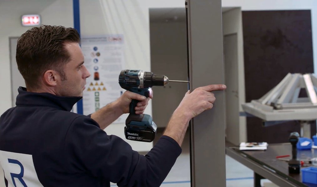 ReynaersUS's tweet photo. We offer installation training in Phoenix, Arizona so you and your team can be certified in installing Reynaers products! You can schedule here: https://t.co/REwRZVQtcW 

#installation #windowsinstall #windowsanddoors https://t.co/Ma69oQGYcF
