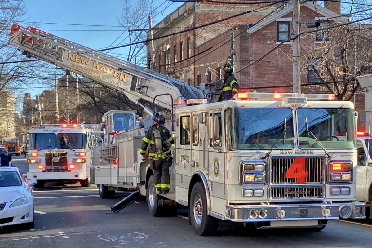 DJohnsonSig99's tweet photo. New Haven Firefighters extinguished a basement fire in a building at 1187 Chapel Street on December 20 of 2021. https://t.co/hZ5sEQenWf