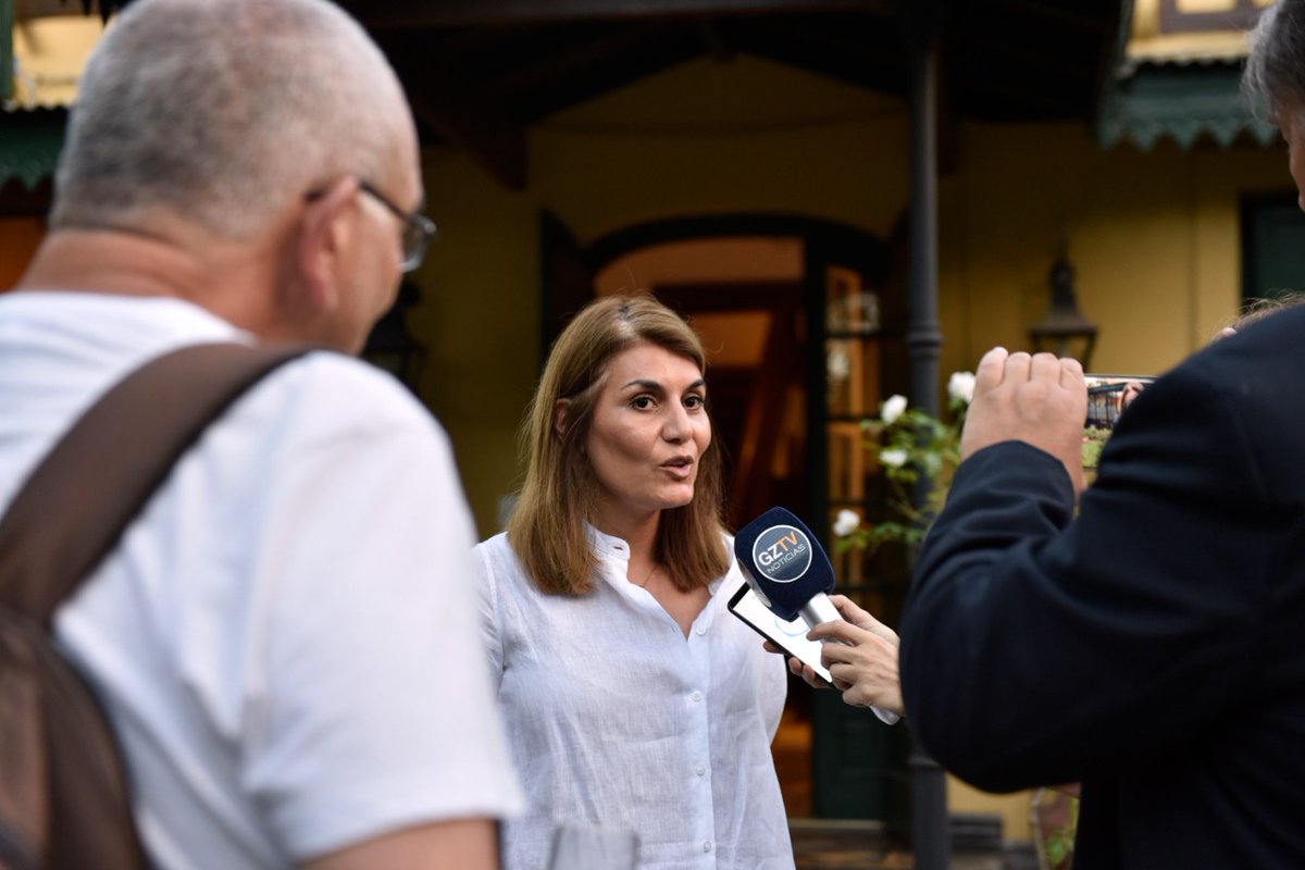 ZamoraJulio's tweet photo. Celebramos un encuentro con la prensa  local para agradecer su trabajo cotidiano de informar a nuestra comunidad. Desde @MunicipioTigre, valoramos fuertemente su compromiso profesional con la verdad a la hora de ejercer su labor. ¡Felicidades!

Cc: @icastrocranwell https://t.co/a0gY1Bosi3