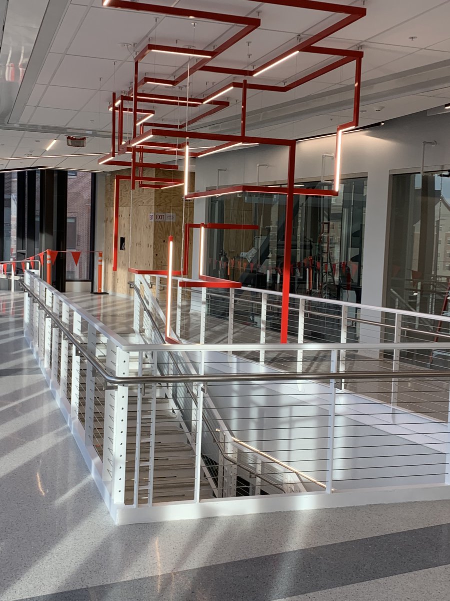 UNLLancePerez's tweet photo. It’s beginning to look a lot like the new @NebEngineering research center is about done. The labs and collaboration rooms are being finished and our faculty are moving in. More research that will benefit the lives of every Nebraskan. #CompleteEngineer https://t.co/yi5cLCEGnO