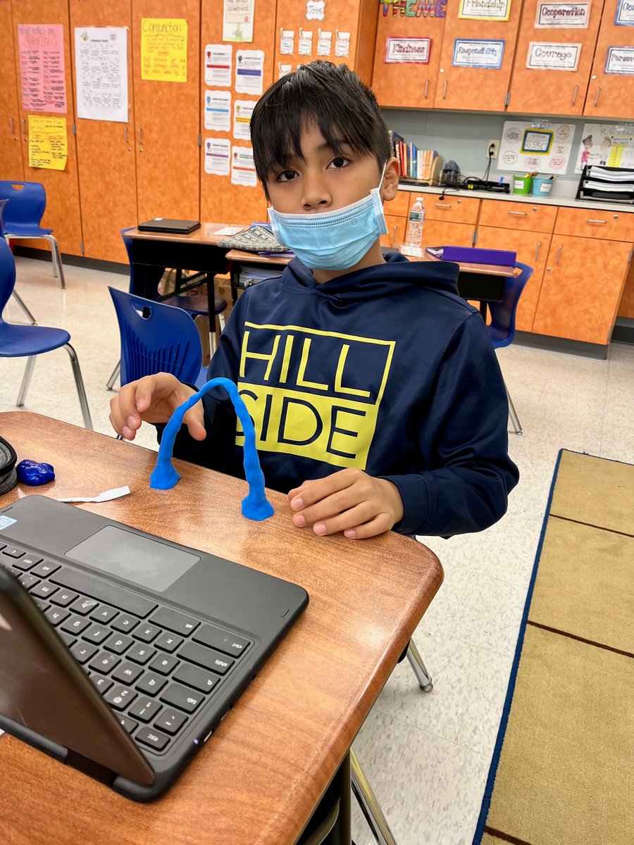 4th &amp; 5th graders are learning about and constructing iconic landmarks in STEAM <a href="/Hillside_Elem/">Hillside School</a> #BigBen #leaningtowerofpisa #thespaceneedle #stlouisarch