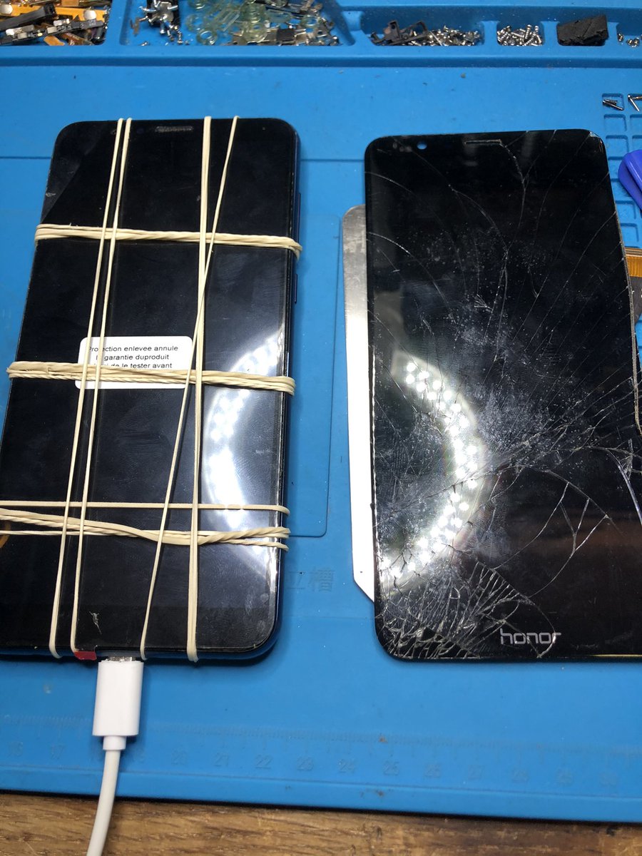 Desimlock_IMEI's tweet photo. Encore un qui a retrouvé la beauté de sa jeunesse grâce à nos services de repartions rapide 👍 #iPhone13 #Apple #samsunggalaxy #Honor50Lite https://t.co/qPTqLBwDGf