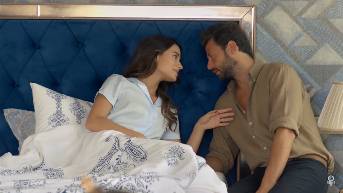 asioigle2013's tweet photo. #KazaraAsk #CivSim #SudeZulalGüler #ÜmitKantarcilar
I highly recommend this family romantic comedy it is short but it is enjoyed to the fullest the romance is one of the most beautiful I have seen and you will not be able to stop laughing 😍😍😍🔥🔥🔥🔥😏😏😏 https://t.co/mlpVgCi0il