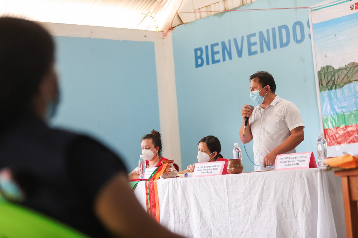 MimpPeru's tweet photo. La ministra @AnahiDurandG participó en la presentación de logros y avances del Sistema Local de Atención y Protección Frente a la Violencia contra las Mujeres e Integrantes del Grupo Familiar y Violencia Sexual en Zonas Rurales del distrito de #PintoRecodo, región San Martín. 🧵 https://t.co/61ES6jw4Tf