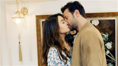 asioigle2013's tweet photo. #KazaraAsk #CivSim #SudeZulalGüler #ÜmitKantarcilar
Civan & Simal Kisses 🔥🔥🔥🔥😏😏😏 https://t.co/wpb4kixWyA