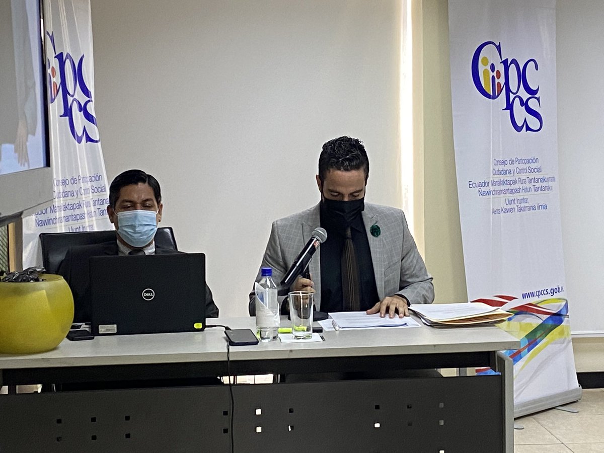 CpccsEc's tweet photo. Pleno del #CPCCS realiza el sorteo para designar al delegado de la Función Legislativa para el concurso de selección de la primera autoridad de la @DefPublicaEC. 

#HacemosLoCorrecto 
#DesignaciónDeAutoridades https://t.co/Ggy9ZAyuGT