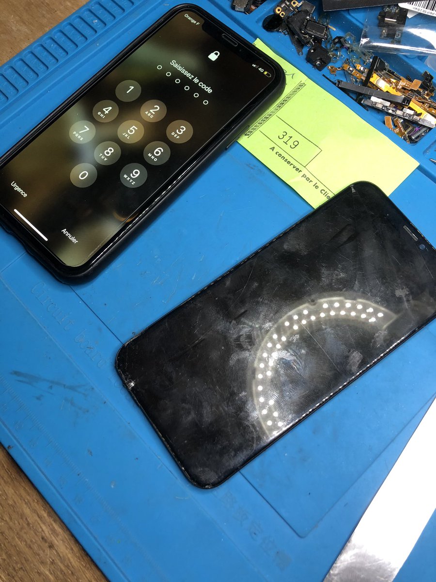 Desimlock_IMEI's tweet photo. Écran iPhone XS remplacé en 15min , encore un utilisateur heureux de retrouver son iPhone fonctionnel 👌 #Apple #iphoneXs #FrandroidOffreMoi #passvaccinal #appleevent https://t.co/SuWwejqbYG