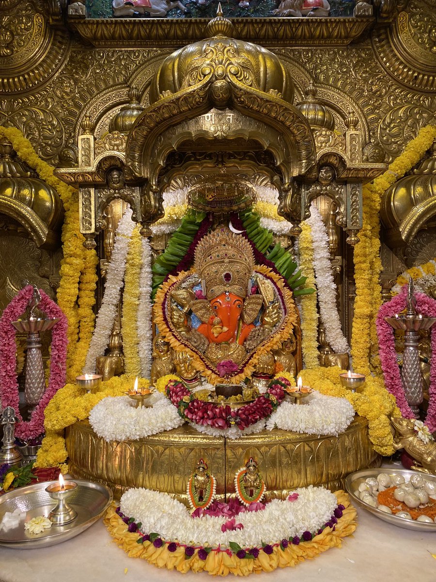 SVTMumbai's tweet photo. 🙏गणपती बाप्पा मोरया 🌺मंगलमूर्ती मोरया 🙏२१/१२/२०२१ https://t.co/2NHmRTfXzr