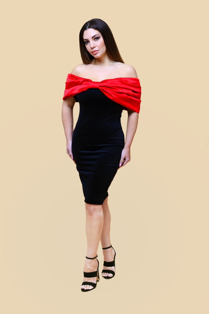 feocollection's tweet photo. This would look great on you 😍 Our latest edition the Black Off Shoulder Red Bow Detail Midi Dress is perfect for Christmas &amp; New Year’s Eve Outfit ✨ Shop here https://t.co/d38ea5zwtX https://t.co/m5h5GiEYr3