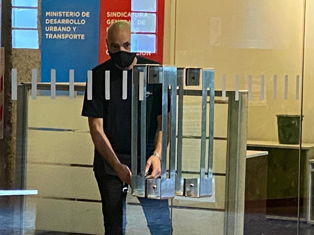 DanielCatalano_'s tweet photo. A pesar de los intentos de lxs funcionarixs de Larreta y del Sutecba nuestrxs compañerxs de ATE Mephu están votando en su sector de trabajo ejerciendo su derecho. https://t.co/aSKQcCpvnw