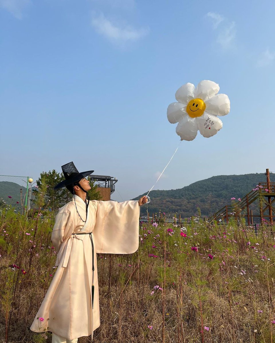OXYGEN_630's tweet photo. 211222 차학연 인스타 #빅스 #엔 #차학연 #VIXX #N (@CHA_NNNNN)

승율의 기록_2021221

나의 벗 조이 덕분에 행복한 겨울을 보냈습니다.

➡️ https://t.co/PrzDiYgA07 https://t.co/qTqrxz6eyp