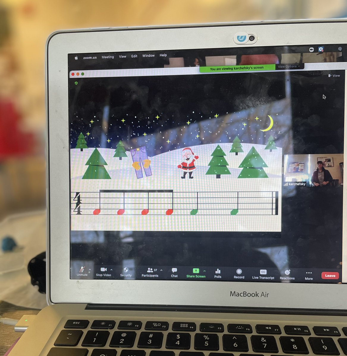 2nd Graders had fun Zooming with Mrs. Karchefsky! We loved making music and dancing! 🎄Thanks <a href="/BethKarchefsky/">Beth Karchefsky</a> 👏🏼 <a href="/MrsStHilaire/">Lisa St.Hilaire</a> @MortonPRIDE