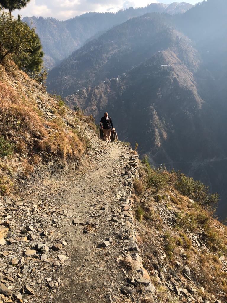 ad_fcs's tweet photo. #GoodGovernanceWeek 
Today team of FCS &amp; CA Reasi, visited remotest snow bound areas of Mahore-Gulabgarh Tehsil to check the availability of food grain stocking and distribution for winter dumping.
On spot &amp; door step grievances redressal
#PrashasanGaonKiAur 

@DARPG_GoI @diprjk https://t.co/AuWoemcwpQ
