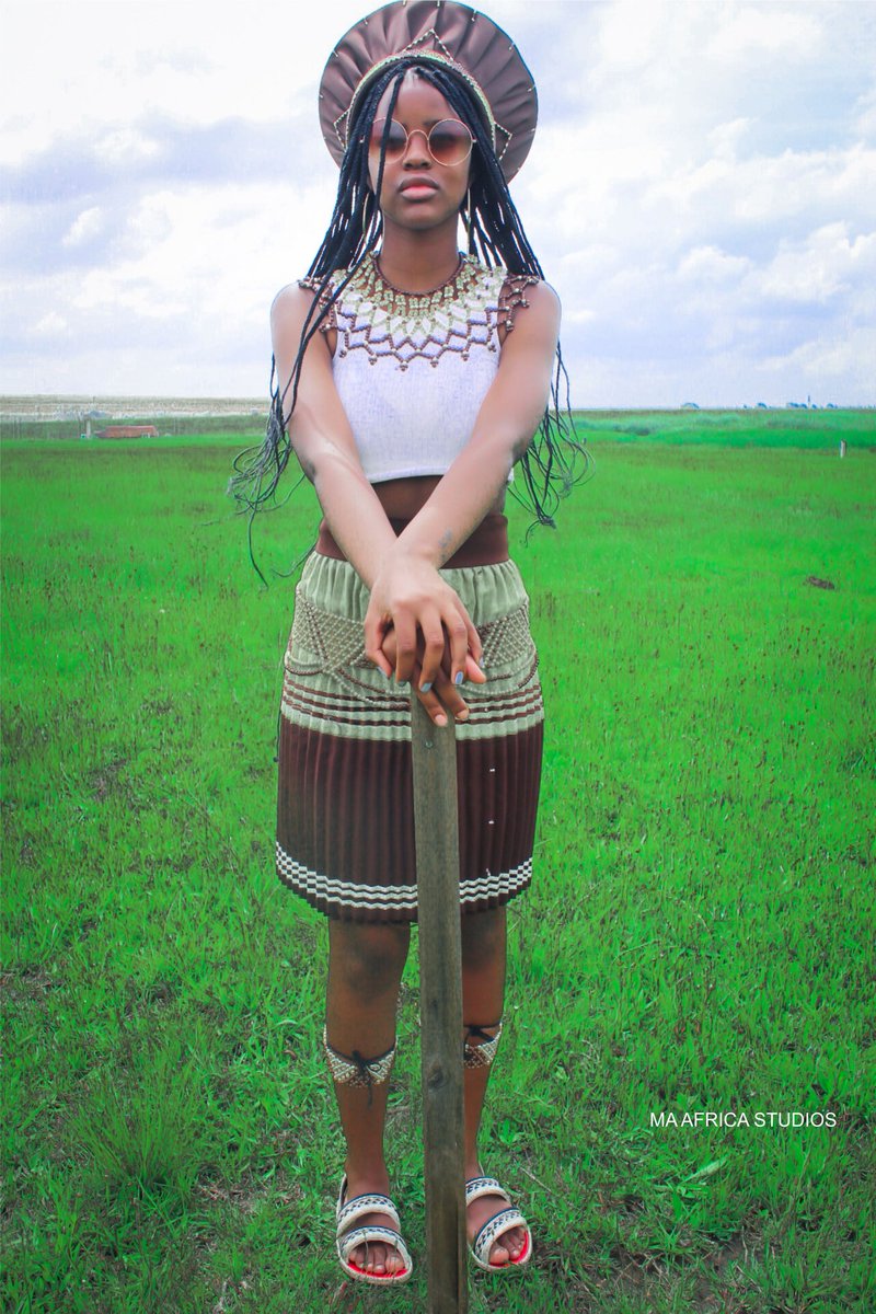 ThePAMSA's tweet photo. Taking it back to the days when Royalty was custom in our African communities before our perspective was shifted to slavery...���🏾

Cred @maafricastudios 
Director @mr_mafrica 
Model @lenhlerhdlaminie 

#ThePAM #MaAfrica #photography #canon #models #southafrica
#R750ewallet https://t.co/HW1v4Id3jH