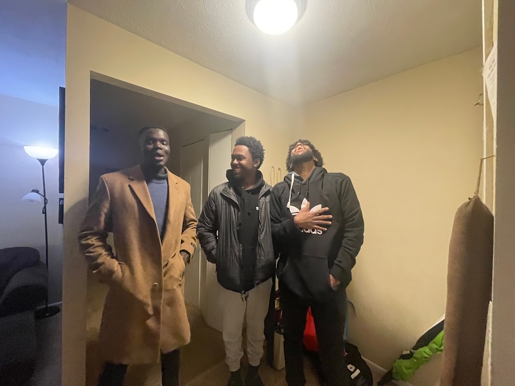 iCoerceTv's tweet photo. For all of the negative that a lot of people try to put on #DogHive. Its really a brotherhood. A group of men uplifting each other and providing a safe space to talk, vent, argue, grow and learn. I was finally blessed enough to meet @woledwar and @tangible_uno. https://t.co/FrsY3ve9uU